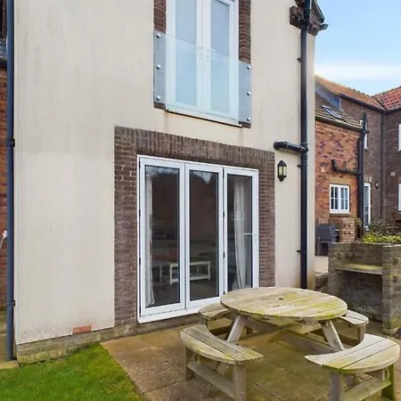Holiday home Pooches Palace At The Bay Filey Reighton