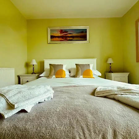 Pooches Palace At The Bay Filey *