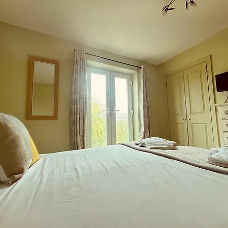 Pooches Palace At The Bay Filey * Reighton